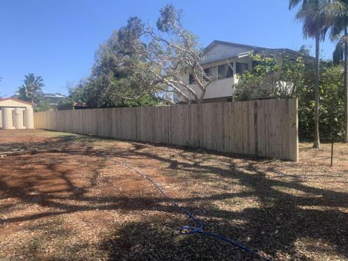 Timber fencing 